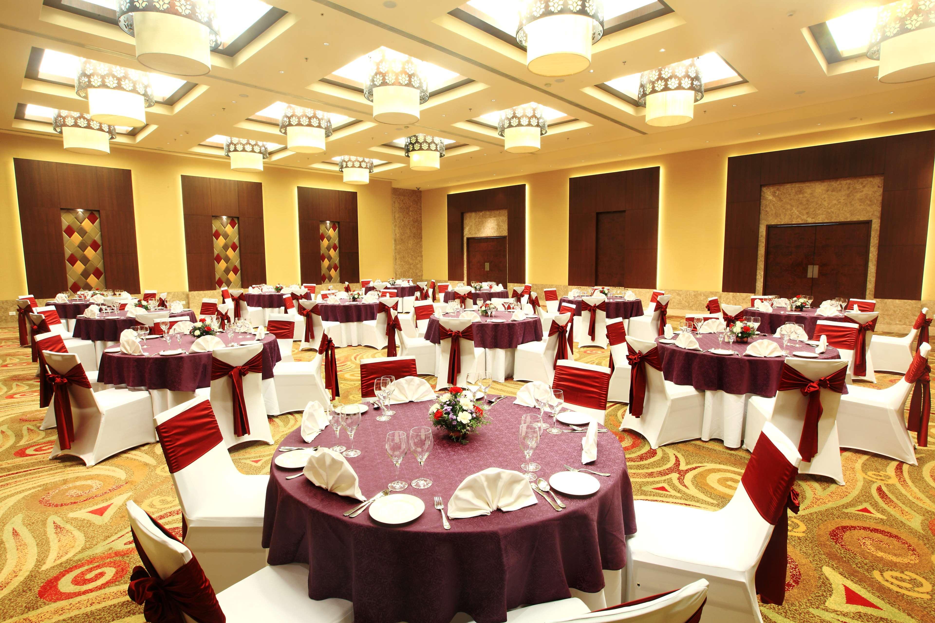 Radisson Blu Hotel Chennai City Centre Étterem fotó